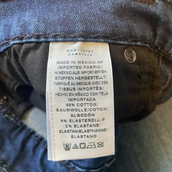 True Religion - Becca mid rise bootcut jeans. Size 28 - Picture 7 of 11